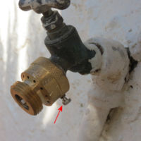 vacuum breaker set screw